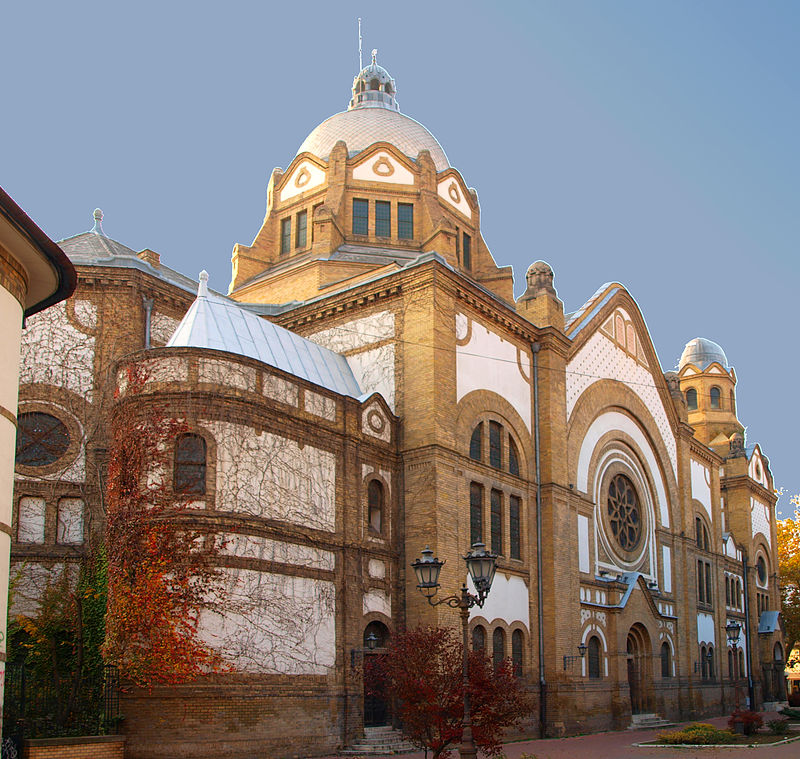 Vue extérieure de la synagogue de Novi Sad